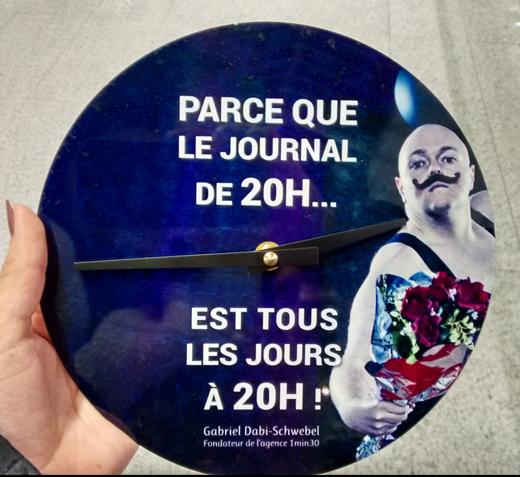 J’ai testé : Offrir une horloge personnalisée pour Noël ou un anniversaire !