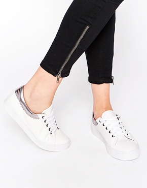 baskets blanches